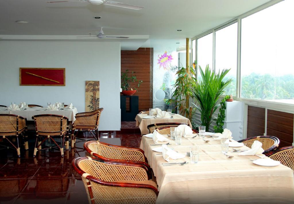 Aquarock Hotel Kazhakuttam Dış mekan fotoğraf