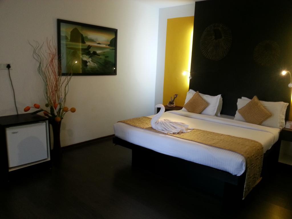 Aquarock Hotel Kazhakuttam Dış mekan fotoğraf