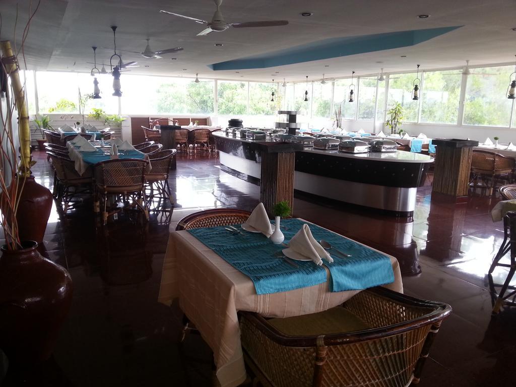 Aquarock Hotel Kazhakuttam Dış mekan fotoğraf