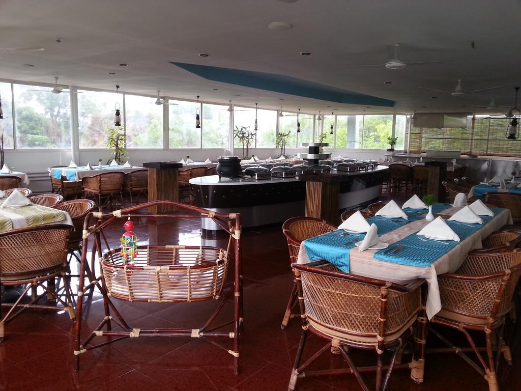 Aquarock Hotel Kazhakuttam Dış mekan fotoğraf